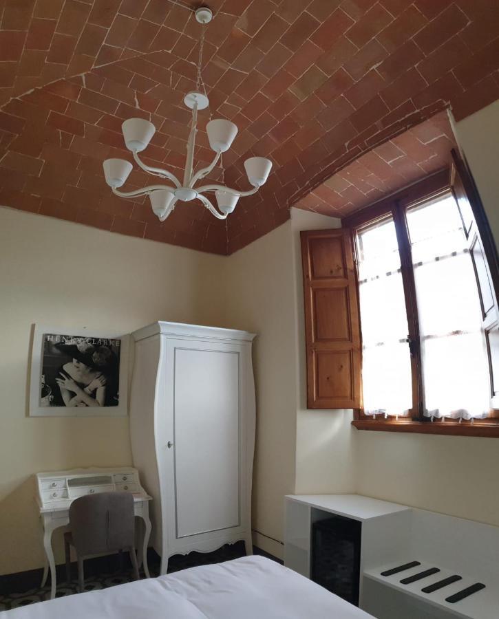 Villa Bruna Поджібонсі Екстер'єр фото